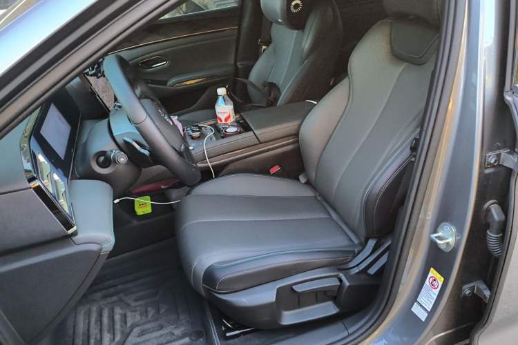 Used BYD Qin L 2025 DM-i Smart Drive 80KM Leading Model Left Front Seat