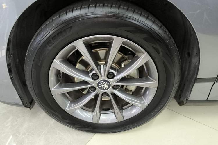 Used BYD Qin L 2025 EV 545KM Beyond Version Left Front Wheel Hub