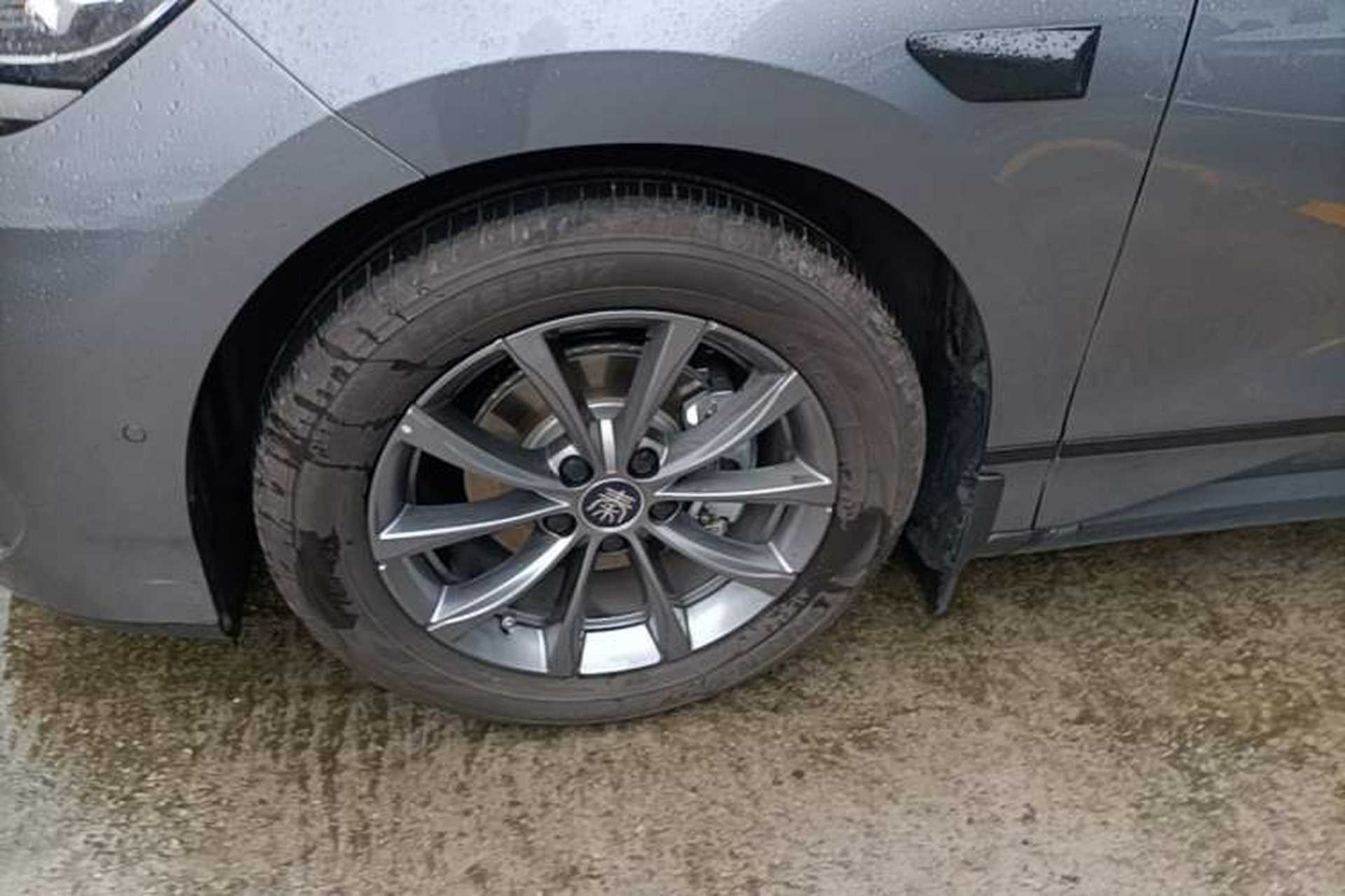 Used BYD Qin L 2025 EV 545KM Beyond Version Left Front Wheel Hub
