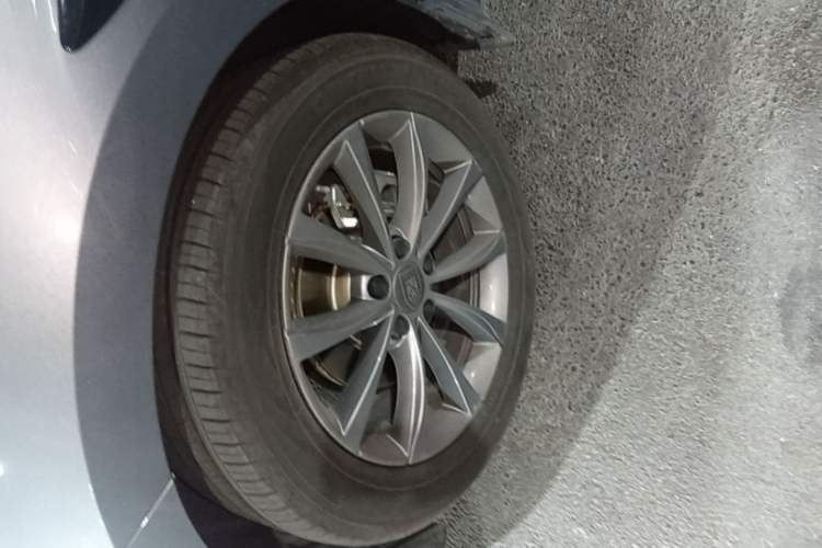 Used BYD Qin L 2025 EV 470KM Leading Edition Left Front Wheel Hub