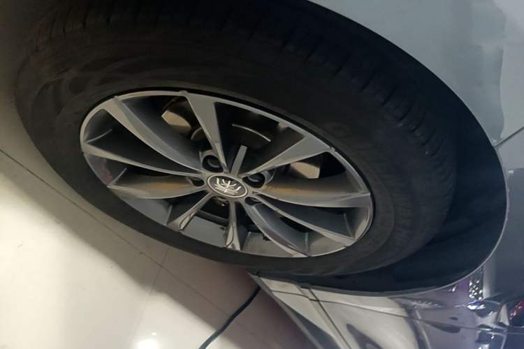 Used BYD Qin L 2025 EV 470KM Leading Edition Left Front Wheel Hub