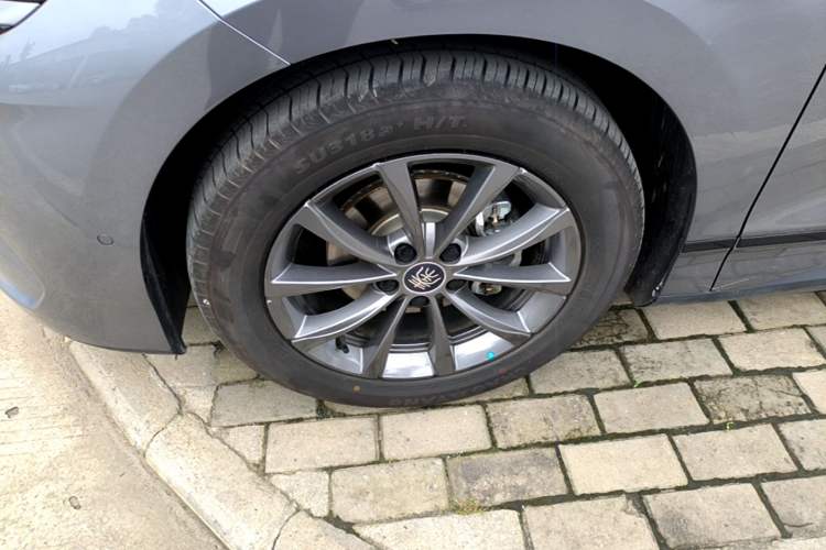 Used BYD Qin L 2025 EV 470KM Leading Edition Left Front Wheel Hub