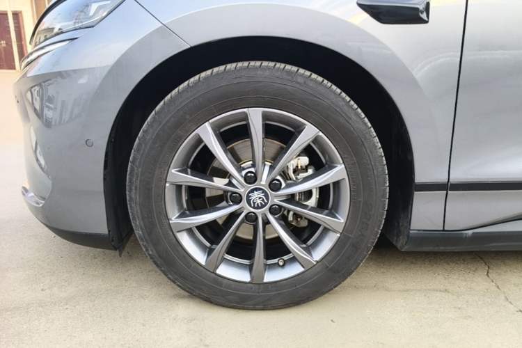 Used BYD Qin L 2025 EV 545KM Beyond Version Left Front Wheel Hub