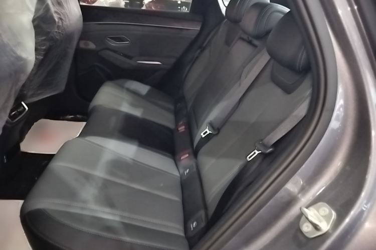 Used BYD Qin L 2025 DM-i Smart Drive 120KM Superior Model Left Rear Seat