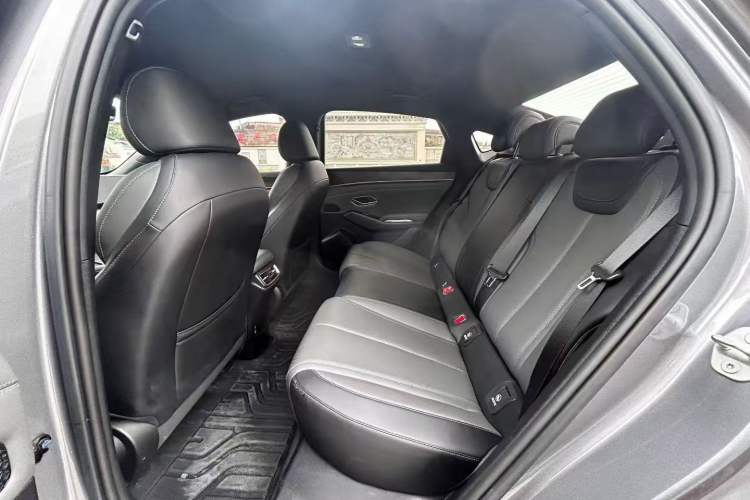 Used BYD Qin L 2025 DM-i Smart Drive 80KM Leading Model Left Rear Seat