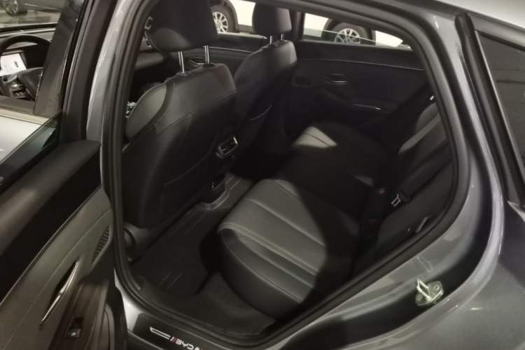 Used BYD Qin L 2025 DM-i Smart Drive 80KM Leading Model Left Rear Seat