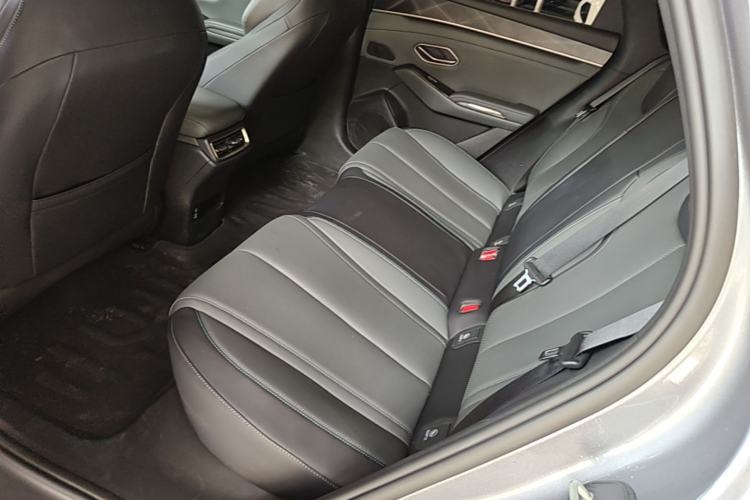 Used BYD Qin L 2025 DM-i Smart Drive 80KM Leading Model Left Rear Seat