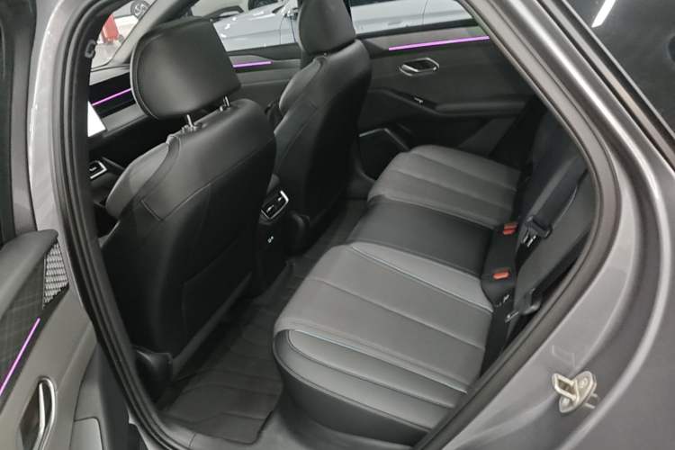Used BYD Qin L 2025 EV 545KM Cloud Suspension Edition Left Rear Seat