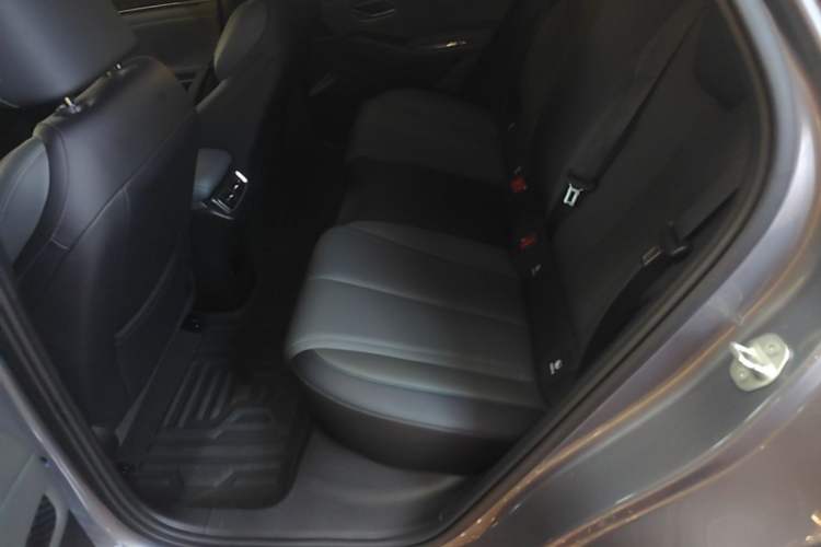 Used BYD Qin L 2025 DM-i Smart Drive 80KM Leading Model Left Rear Seat