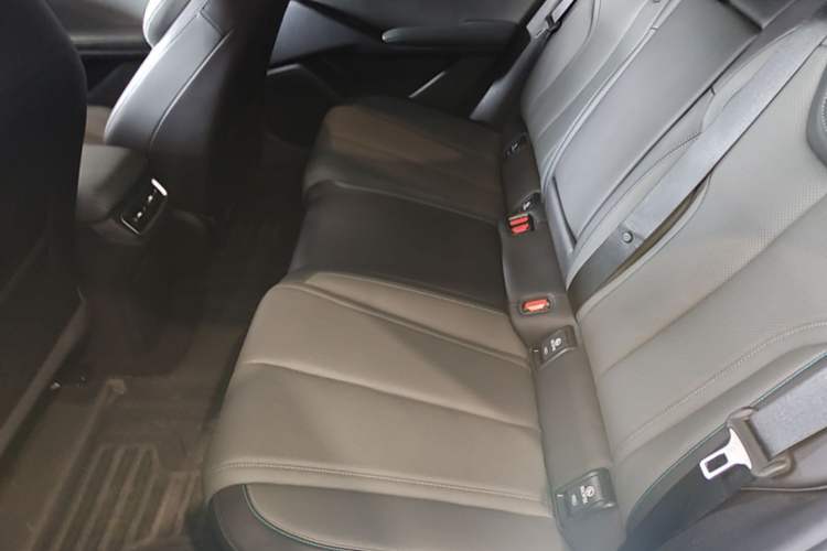 Used BYD Qin L 2025 EV 545KM Beyond Version Left Rear Seat