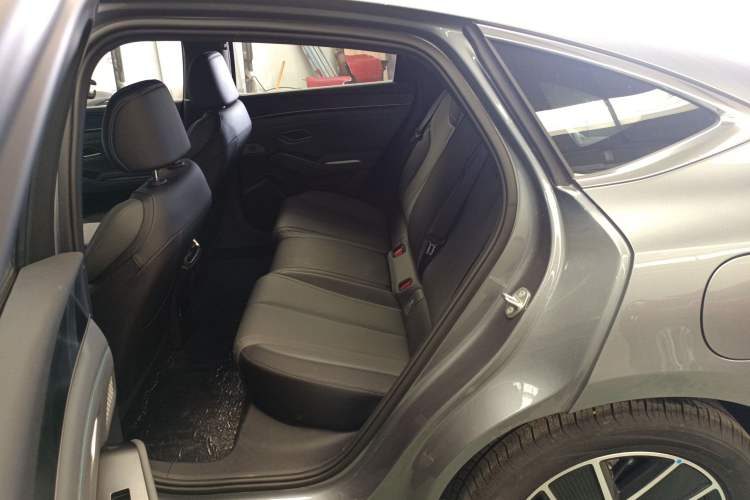 Used BYD Qin L 2025 DM-i Smart Drive 80KM Superior Model Left Rear Seat