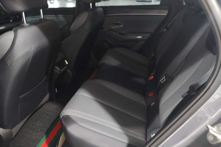 Used BYD Qin L 2025 DM-i Smart Drive 80KM Leading Model Left Rear Seat