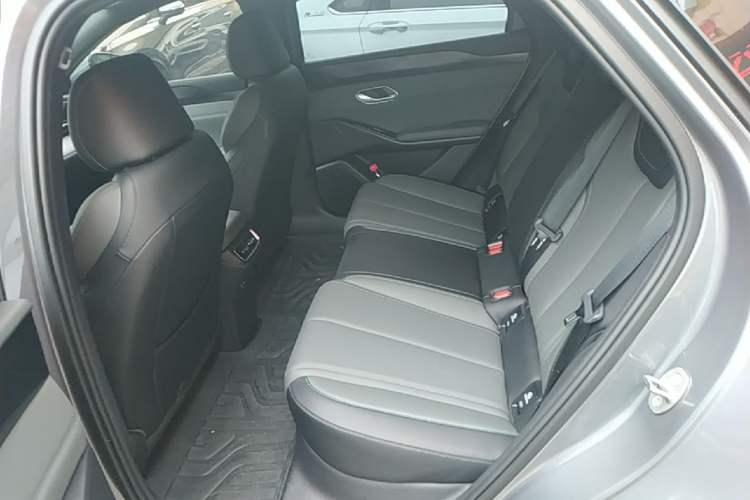 Used BYD Qin L 2025 EV 470KM Leading Edition Left Rear Seat