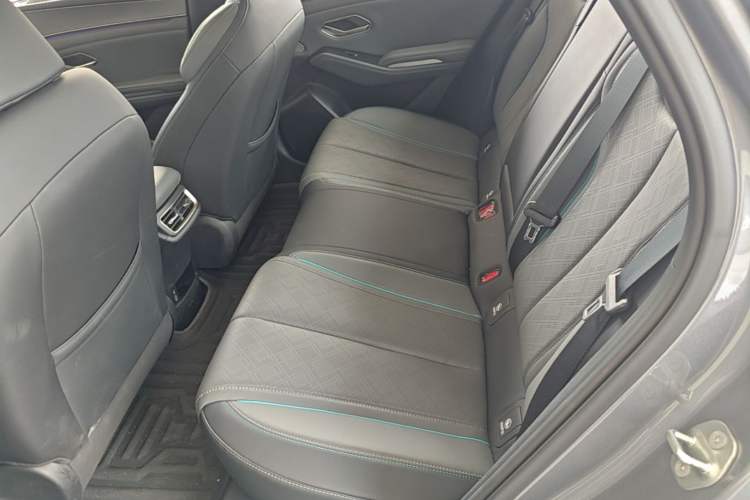 Used BYD Qin L 2025 DM-i Smart Drive 120KM Excellence Model Left Rear Seat