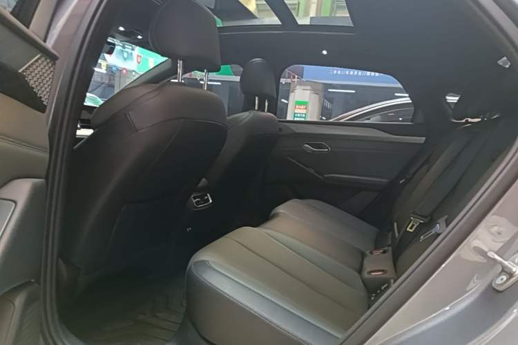Used BYD Qin L 2025 EV 545KM Beyond Version Left Rear Seat