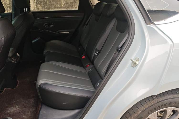 Used BYD Qin L 2025 DM-i Smart Drive 80KM Leading Model Left Rear Seat