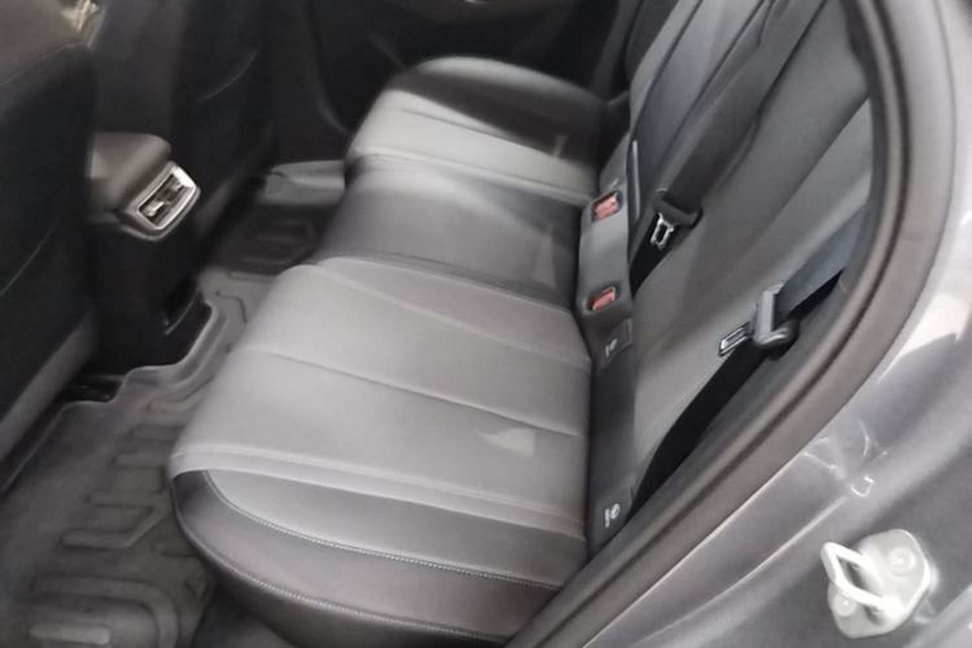 Used BYD Qin L 2025 DM-i Smart Drive 120KM Superior Model Left Rear Seat