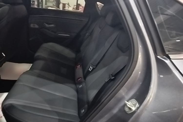 Used BYD Qin L 2025 DM-i Smart Drive 120KM Leading Model Left Rear Seat