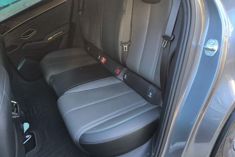 Used BYD Qin L 2025 DM-i Smart Drive 80KM Leading Model Left Rear Seat