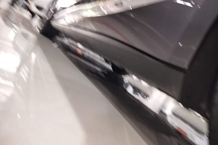 Used BYD Qin L 2025 DM-i Smart Drive 120KM Superior Model Left Side Sill