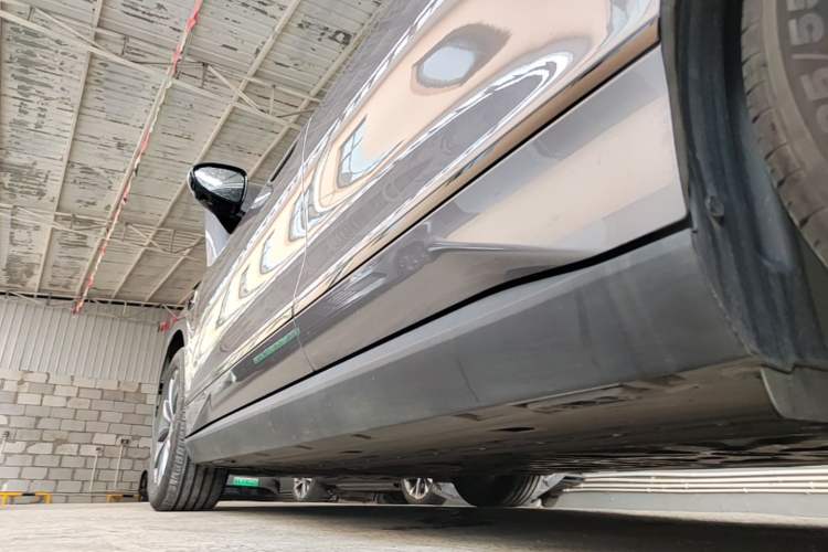Used BYD Qin L 2025 EV 545KM Beyond Version Left Side Sill