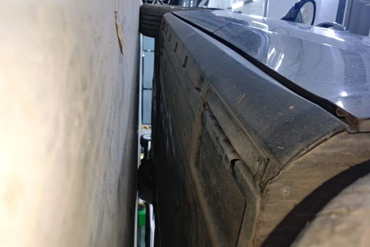 Used BYD Qin L 2025 DM-i Smart Drive 80KM Superior Model Left Side Sill