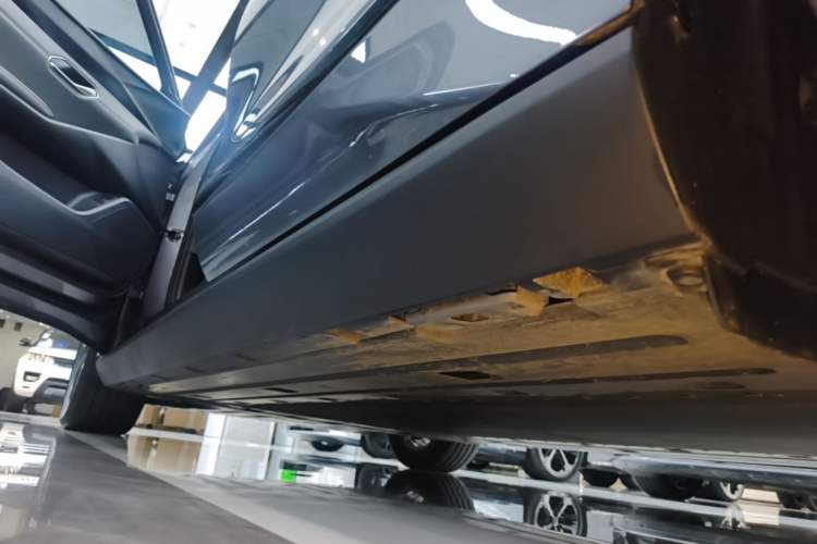 Used BYD Qin L 2025 EV 470KM Leading Edition Left Side Sill
