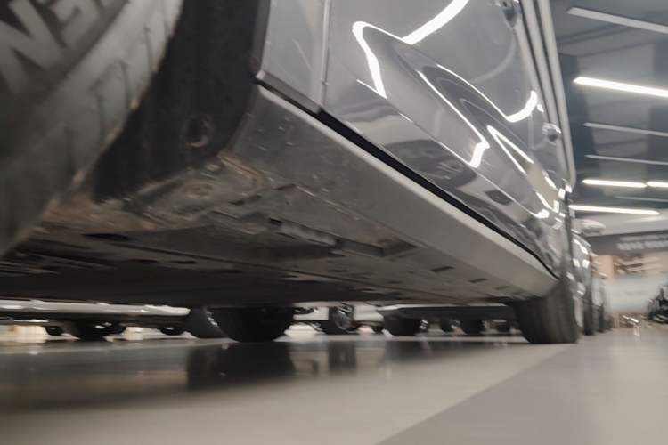 Used BYD Qin L 2025 DM-i Smart Drive 120KM Superior Model Left Side Sill
