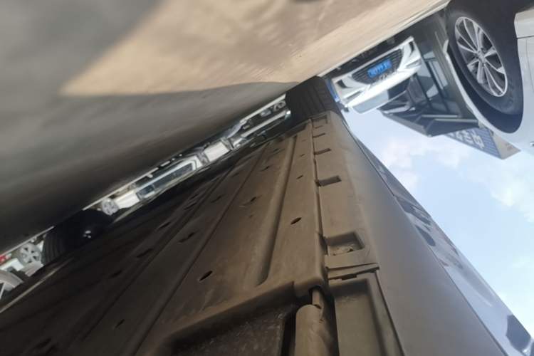 Used BYD Qin L 2025 DM-i Smart Drive 80KM Leading Model Left Side Sill