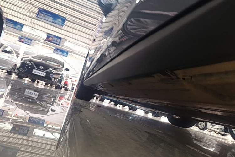 Used BYD Qin L 2025 DM-i Smart Drive 80KM Leading Model Left Side Sill