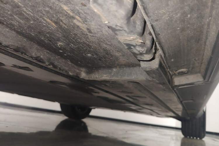 Used BYD Qin L 2025 DM-i Smart Drive 120KM Leading Model Left Side Sill