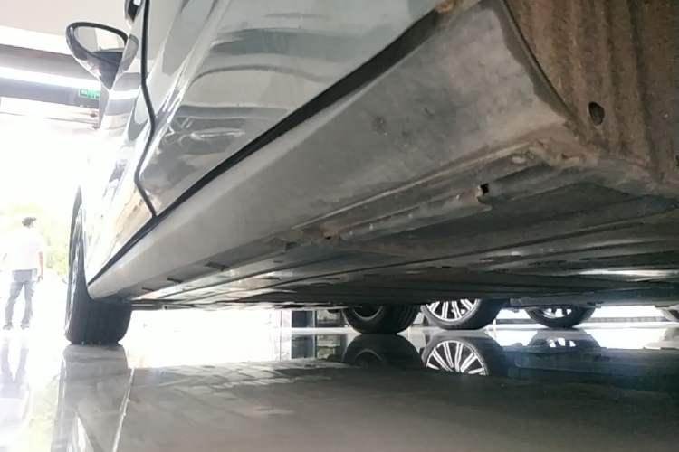 Used BYD Qin L 2025 DM-i Smart Drive 120KM Leading Model Left Side Sill