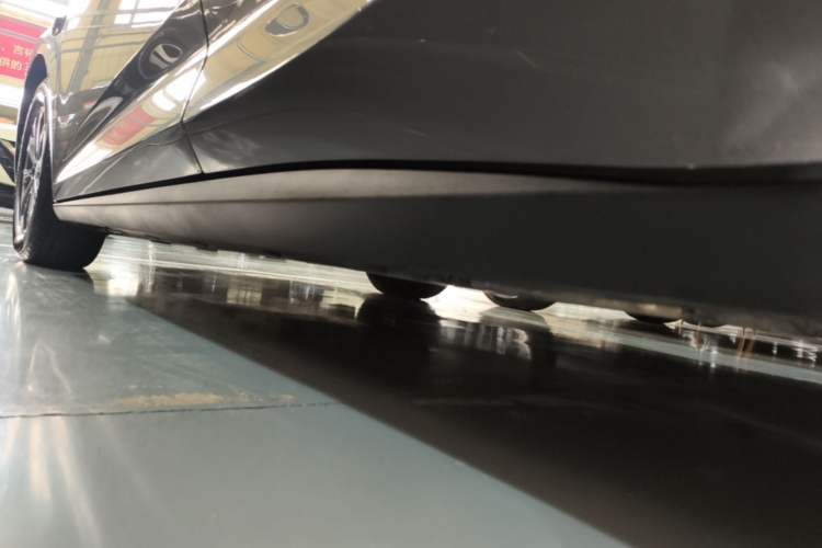 Used BYD Qin L 2025 DM-i Smart Drive 80KM Leading Model Left Side Sill