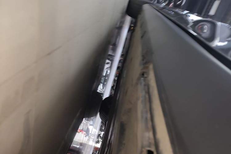 Used BYD Qin L 2025 DM-i Smart Drive 80KM Leading Model Left Side Sill