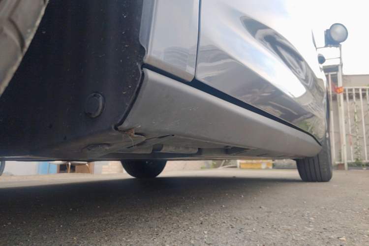 Used BYD Qin L 2025 DM-i Smart Drive 80KM Leading Model Left Side Sill