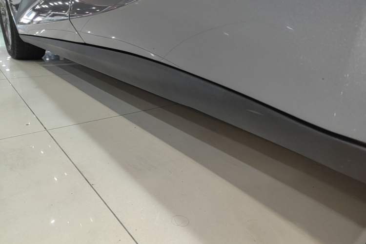 Used BYD Qin L 2025 DM-i Smart Drive 80KM Leading Model Left Side Sill