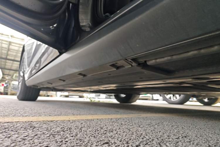 Used BYD Qin L 2025 DM-i Smart Drive 80KM Leading Model Left Side Sill