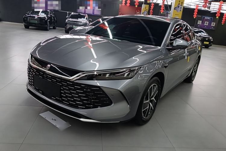 BYD Qin L 2025 DM-i Smart Drive 120KM Superior Model