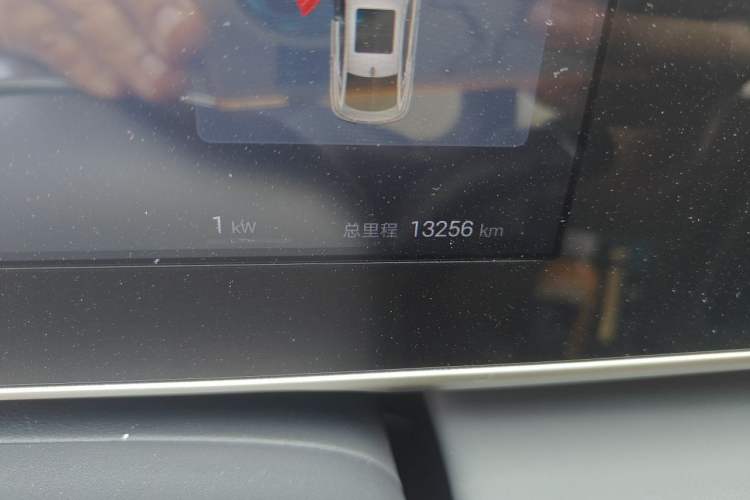 Used BYD Qin L 2025 DM-i Smart Drive 80KM Leading Model Odometer Close Up