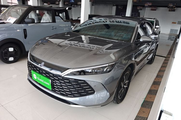 BYD Qin L 2025 DM-i Smart Drive 120KM Leading Model