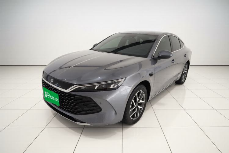 BYD Qin L 2025 DM-i Smart Drive 120KM Leading Model