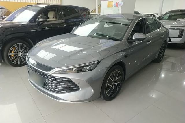 Used BYD Qin L 2025 DM-i Smart Drive 120KM Leading Model