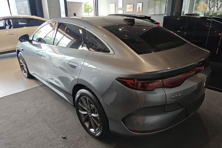 Used BYD Qin L 2025 EV 545KM Beyond Version Rear Left 45 Deg
