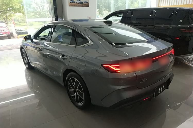 Used BYD Qin L 2025 DM-i Smart Drive 120KM Leading Model Rear Left 45 Deg