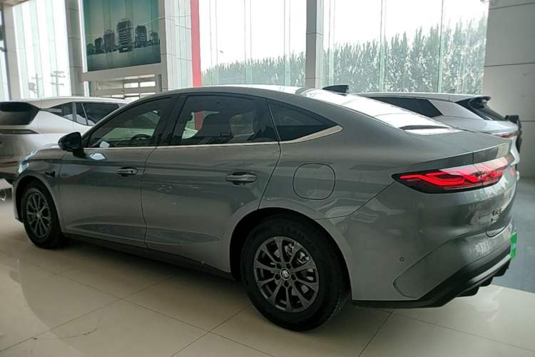 Used BYD Qin L 2025 DM-i Smart Drive 80KM Leading Model Rear Left 45 Deg
