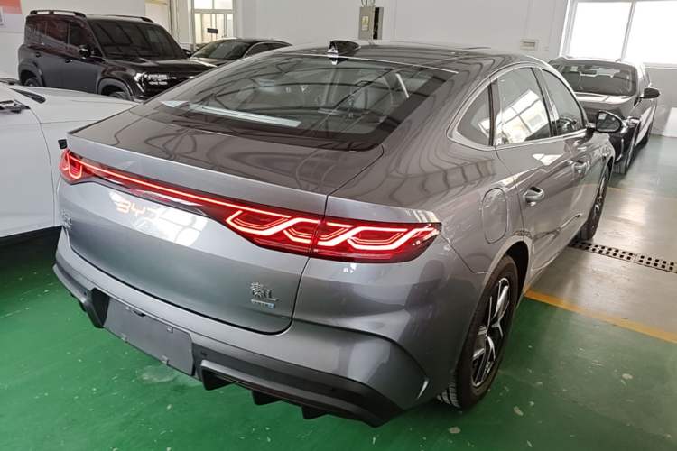 Used BYD Qin L 2025 DM-i Smart Drive 120KM Superior Model Rear Right 45 Deg