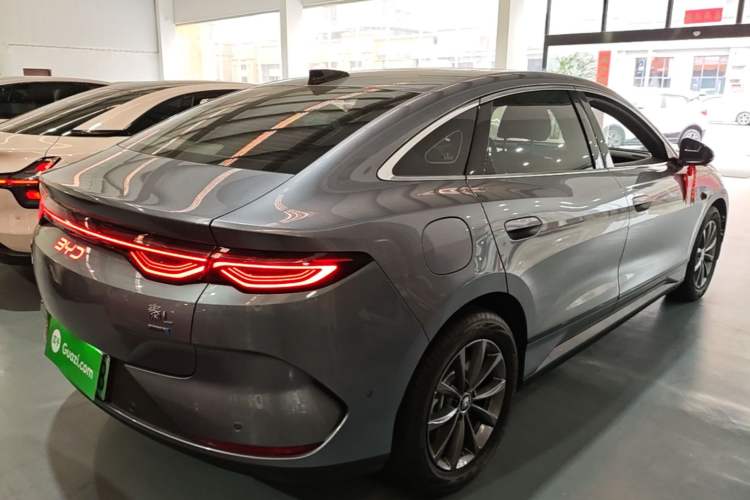 Used BYD Qin L 2025 EV 545KM Beyond Version Rear Right 45 Deg