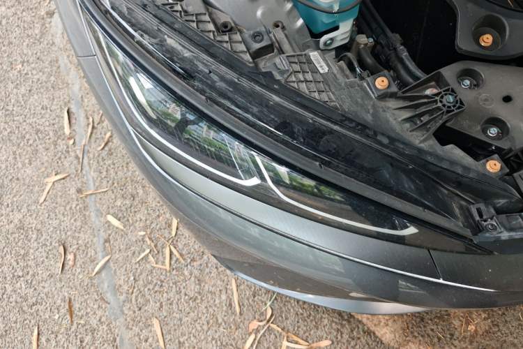 Used BYD Qin L 2025 EV 470KM Leading Edition Right Front Headlight