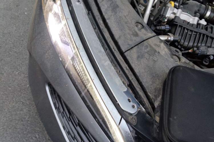 Used BYD Qin L 2025 DM-i Smart Drive 120KM Leading Model Right Front Headlight
