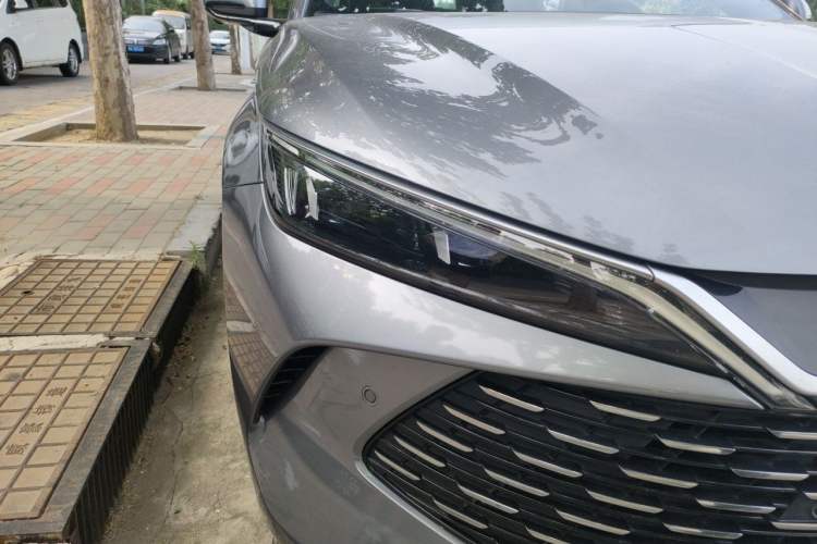 Used BYD Qin L 2025 DM-i Smart Drive 80KM Superior Model Right Front Headlight